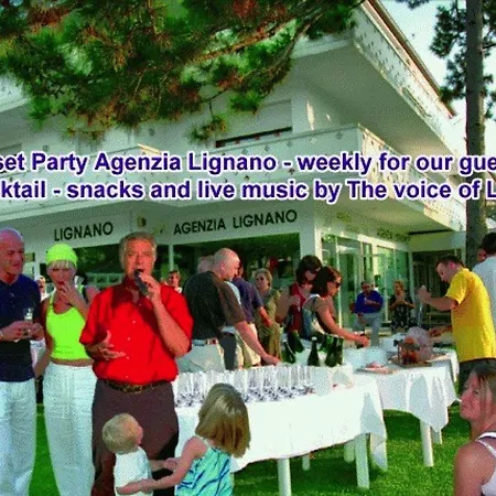Дом отдыха A Lignano Riviera Con Giardino Линьяно-Саббьядоро